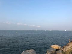 -上海滴水湖皇冠假日酒店