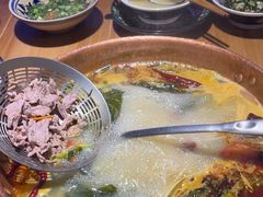 -洱火云南酸菜牛肉火锅(石景山当代商城店)