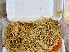 酱油鸡蛋鸡丝炒面-老婆婆炒饭(小白楼1902欧式风情街店)