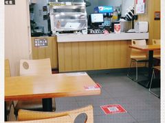 大堂-华莱士·全鸡汉堡(大东海店)