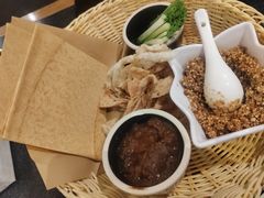 -鲁菜根·泰安菜(万达店)