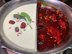 -湊湊火锅·茶憩(新中关购物中心店)