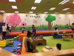 -莫莉幻想儿童乐园(三河燕郊永旺店)