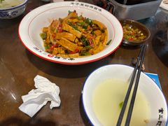 -富正毅三下锅(体育馆店)