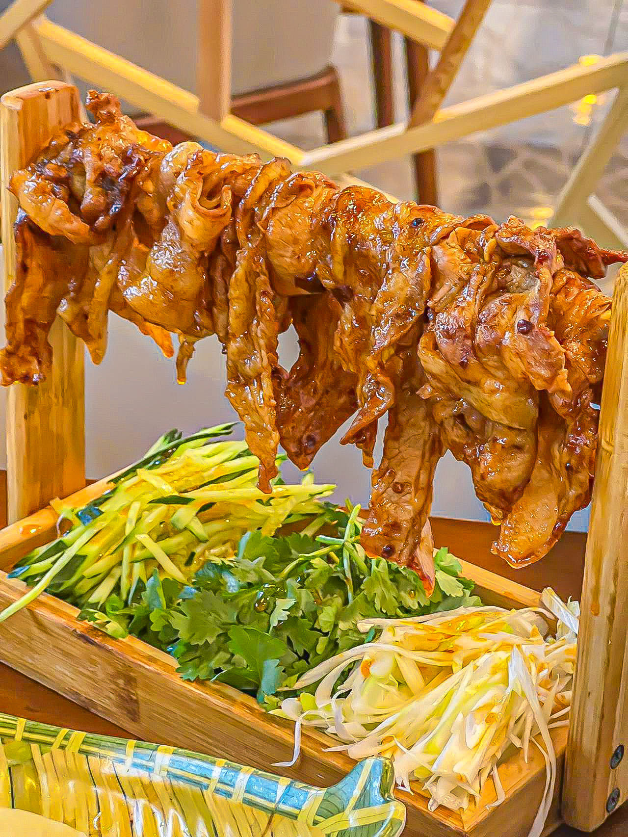 就好这口吊烧肉!香得很!