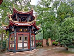 -峨眉山报国寺