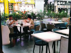 大堂-周渝食惦·酸菜鱼精致川菜(横岗店)
