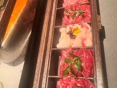 -左庭右院鲜牛肉火锅黑金店(陆家嘴中心店)