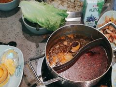 -金滏山烤肉·海鲜·火锅自助餐厅(襄阳万达店)