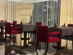 -粤尚腾香居中餐厅(首都机场希尔顿店)