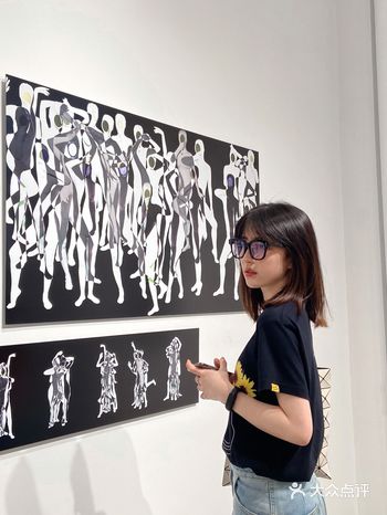 0元看展 你看起来 U LOOK LIKE