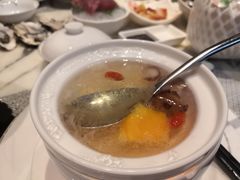 -雍和会海鲜姿造自助(湖东路店)