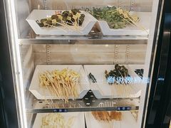 -辣八香新疆孜然串烤火锅(环球港店)