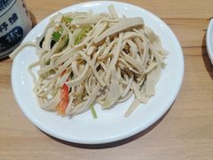 -西部马华清真兰州牛肉面·烧烤夜市(三里河店)