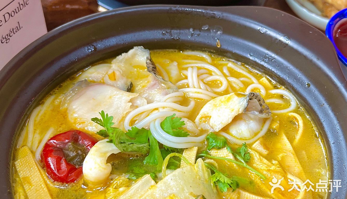 美丽女孩谁能拒绝的了这碗养颜鱼汤‼️