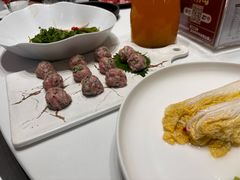 -红鼎豆捞·非遗鲍皇汤火锅(宝丰路店)