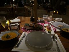 -三亚艾迪逊酒店·海滩烧烤 BARBACOA·现场乐队·浪漫晚餐·烧烤海鲜