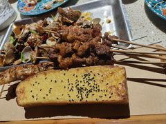 -蚝堡·生蚝海鲜烧烤物种起源•海肠捞饭(刘公岛店)