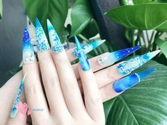 -群丽化妆摄影美甲纹绣培训学校