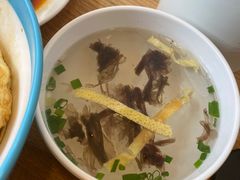 -馋三尺蟹粉小笼(人民广场店)