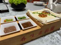 -连鹭海鲜·海肠捞饭·海胆饭(星海店)