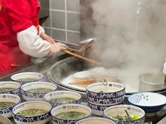 -镇南锅盖面馆(解放路店)