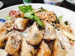 -大头虾越式风味餐厅(光明广场店)