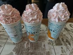 -霸王茶姬(云杉奥莱店)