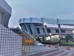 -上海游泳馆(地铁站)