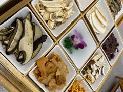 -阿鹏故事野生菌火锅(古城店)