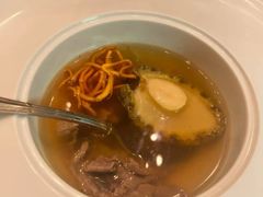 -龙虾酒吧扒房(宁波香格里拉店)