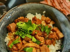 卤肉饭套餐-Let's Taipei 非常烘焙(太古里店)