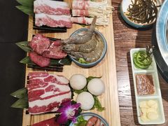 -明洞阿姨·韩式酱蟹烤肉·创意料理(三元桥店)