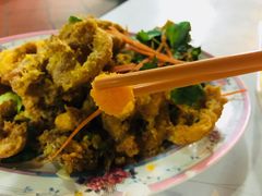咸蛋黄苏东-长城砂煲田鸡粥