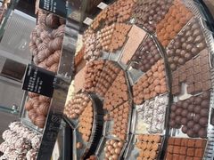 -Laderach 莱德拉(上海环贸iapm店)