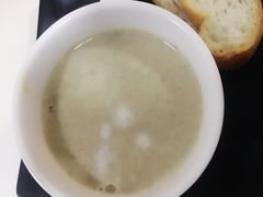 奶油蔬菜鲜菌汤-威克特披萨汉堡