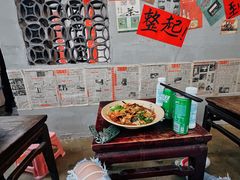 -方铲铲·成都板凳面(滨江银泰店)