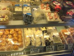 面包甜点陈列柜-聚利来食品(南戴河店)