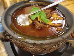 -霄汉牛三鲜湖北砂锅菜(万松园2店)