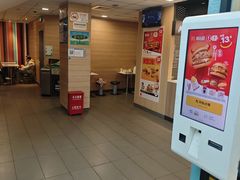 -麦当劳(乳山路店)