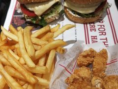 -The Habit Burger Grill 哈比特汉堡(爱琴海店)