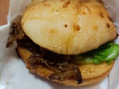 -必胜客(新中纬店)