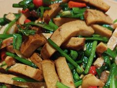 韭菜炒豆干-廖川菜(八佰伴店)
