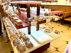 -红宝石·鲜奶小方·海派西点房(南丹店)