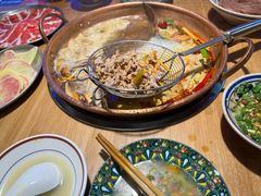 -洱火云南酸菜牛肉火锅(石景山当代商城店)