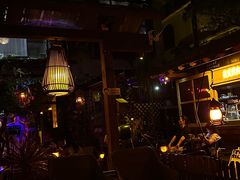 -城墙外BAR