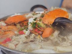 招牌海鲜骨煲-凤城康记饭店
