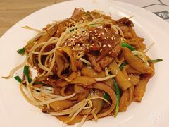 干炒牛河-茶港·点心·啫啫煲(范湖万达广场店)
