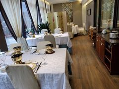 -海鲨湾海鲜会馆(百家湖1912店)