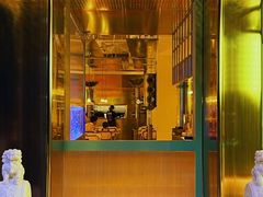 门面-白仁仔· 活烤海鲜 宵夜(豫园店)